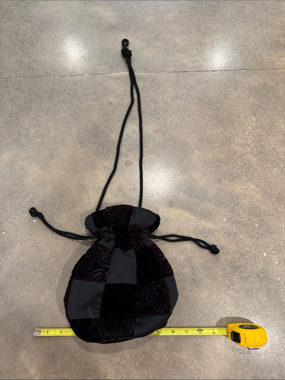 Patchwork Velvet Drawstring Mini Bag - Black - Picture 7 of 7